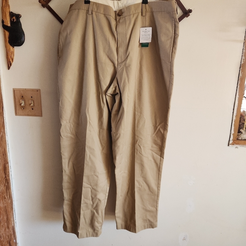 NWT LL Bean Chino Men's Tan Pants Natural Fit 40 X32